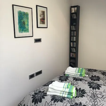 Modern Bright With Free Parking Space Любляна